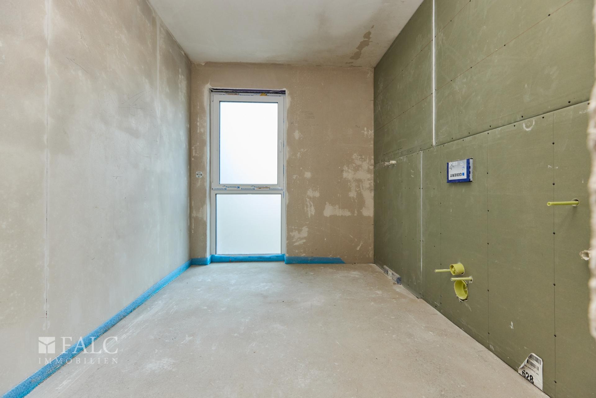 Badezimmer mit Tageslichtfenster